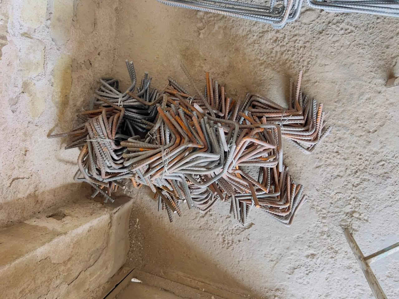 تم بعون الله فتح محل أتريه جديد و جاهزه كافة الانواع والقياسات 
عنوان المحل شارع الرئيسي الطارميه بلقرب من مدرسه الصناعه
رقم الهاتف 1 : ‭***********‬
رقم الهاتف 2 : ‭***********‬ 
بآدره : قيس طارق (ابو سعد)
قيس ابو سعد الحسني
