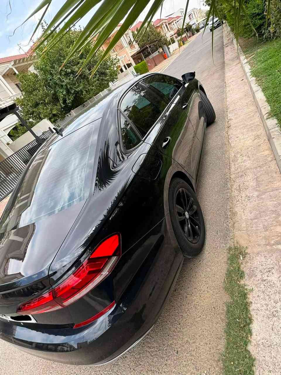 Passat 2021 S
٢ قطعة صبوغ بدون دواخل و بدون ارباك 
٧٨،٠٠٠ ميل 
رادار ٣٦٠
كاميرة 
فحص و هزة جديد 
كامل سيرفس جديد 
اربيل
***********
