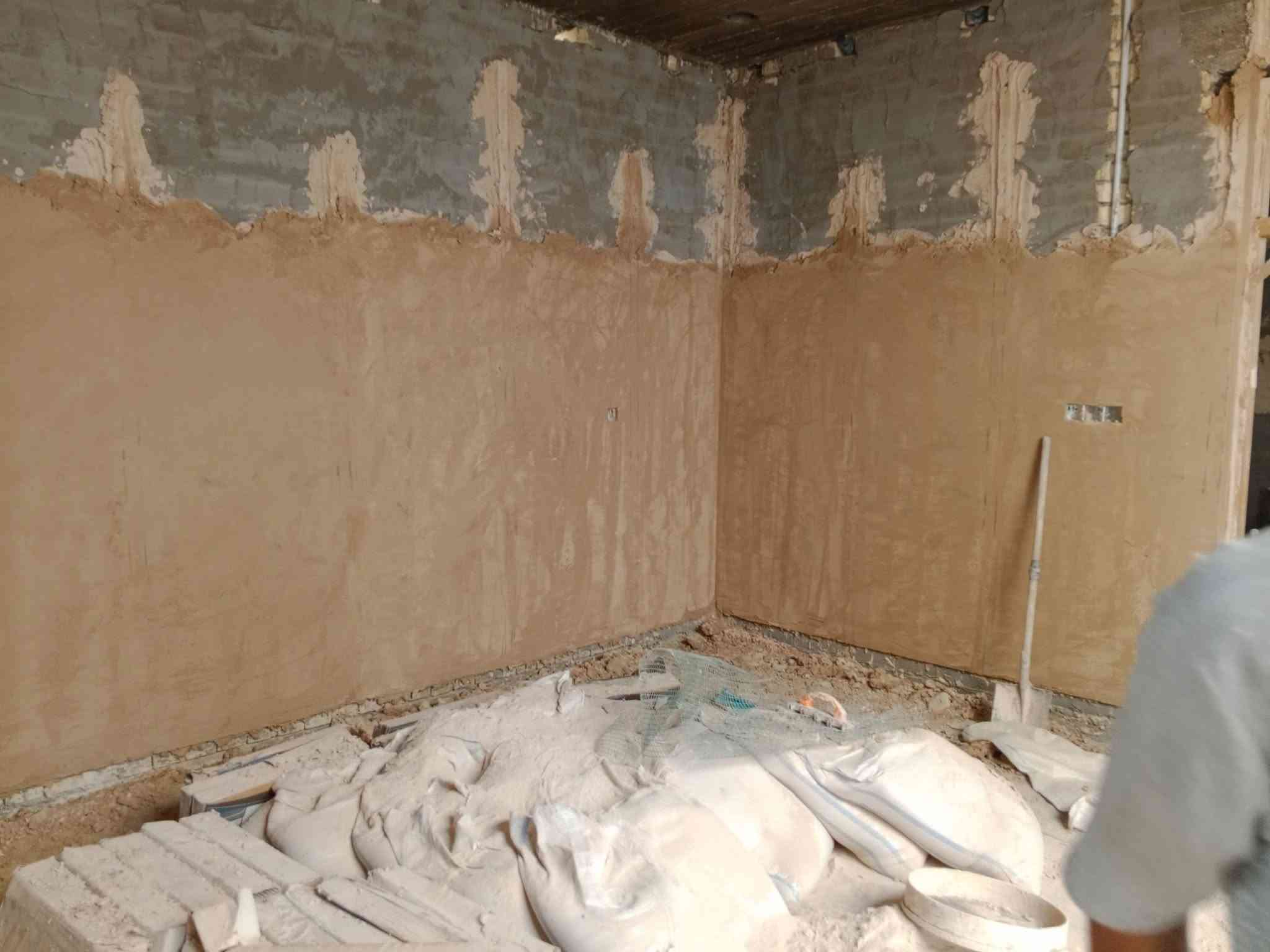 السلام عليكم كادر جص وبورك وتشميع داخلي العمل بغداد فقط شغل دراجه اولى شرط***********
