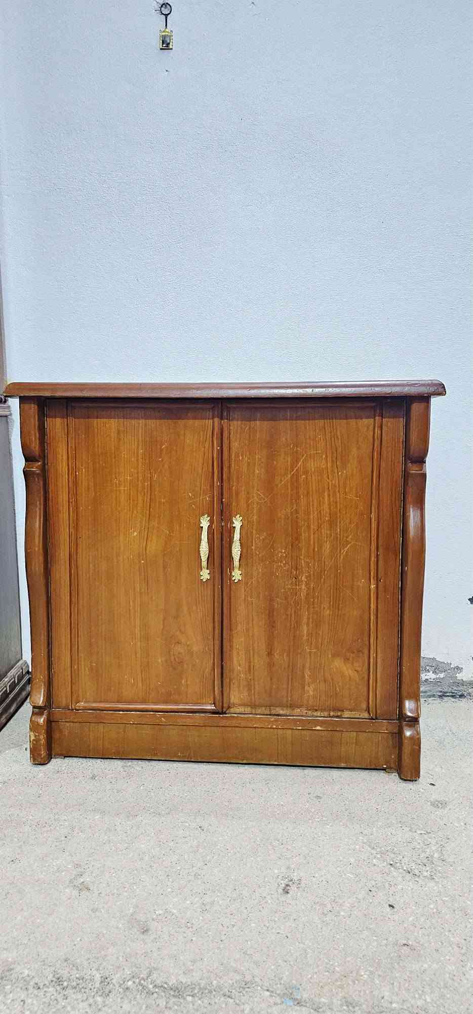 غرفه توج 5 قطع حطاطه  خشب عراقي الصاج داخل و خارج 5 ملم
استخدام قليل
 بسعر مناسب 
950الف وبيها مجال 
الرمانه البوعبيد الحويجه 
نقل وشد مجاني ‪***********
