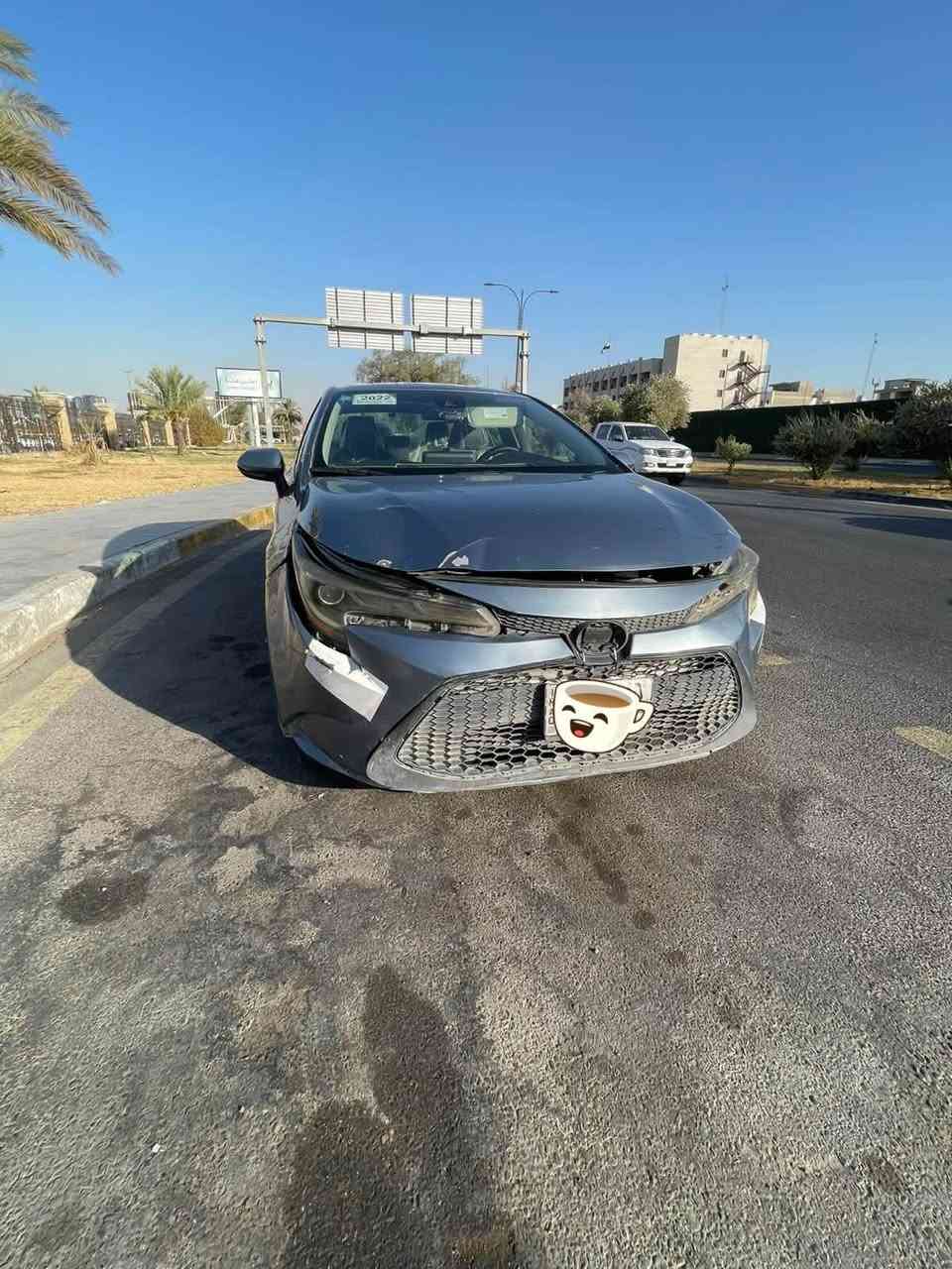 السلام عليكم
كورلا موديل 2021 شكل 22 وارد امريكي يعني يابانية  هايبرد 

المواصفات 
بصمة تشغيل 
بصمة ابواب 
مودات قيادة ( سبورت &نورمال & ايكو )
شاشتين وسطية ودشبول 
داخل ابيض 
تحديد مسار 
رادار 
توقف ذاتي 
اوتو هولد 
مثبت سرعة 
وبعد هواية مواصفات السيارة فول عدا الفتحة 

السعر 122 وبيها مجال 

بيها طخة خفيفة بالبنيد موضحة بالصور بنفس مكان الحادث مال امريكا ابيعها على طختها سيارة ماشية مابيها مشكلة ماشية 89 كم 
للاتصال  ***********
