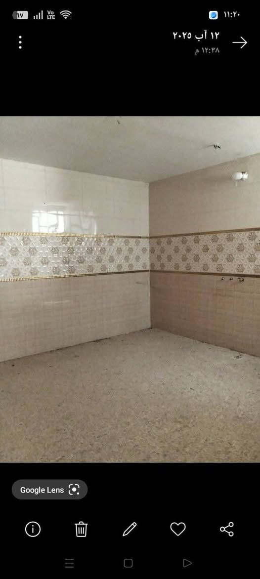السلام عليكم مشتمل 100واجه خمسه ونزال عشرين بناء حديث الطابق الأول يحتوي على كراج و واستقبال وصاله ومطبخ بارد خمسه في اربعه ومطبخ حار وصحيات داخليه وخارجيه الطابق الثاني يحتوي على غرفتين نوم وصاله وبيتونه والسطح مطبك شتايكر واجهة مرمر والرضيه كاشي العنوان الجريخي شارع 30 بلسايدين السايد الايسر قرب ابو زكي الوكيل هذا رقم ابو البيت ***********يوجد واتساب

نص مكتوب في الصور:
- ١٢ آب ٢٠٢٥ ١٢:٢٩ م Google Lens
- ١٢ آب ٢٠٢٥ ١٢:٣٢ م Google Lens