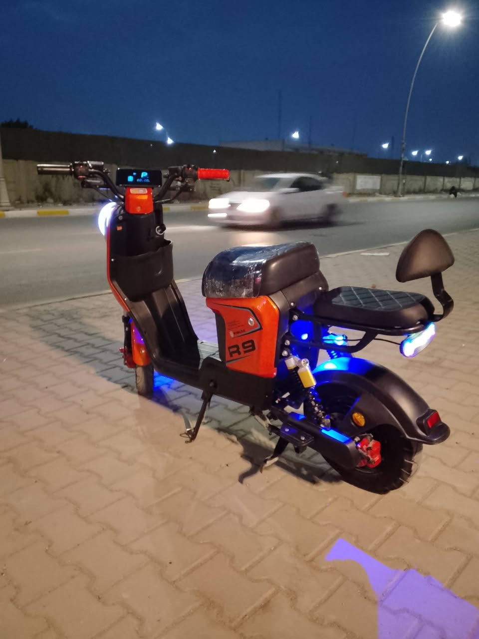 شحن • R9 • ٥ بطاريات
