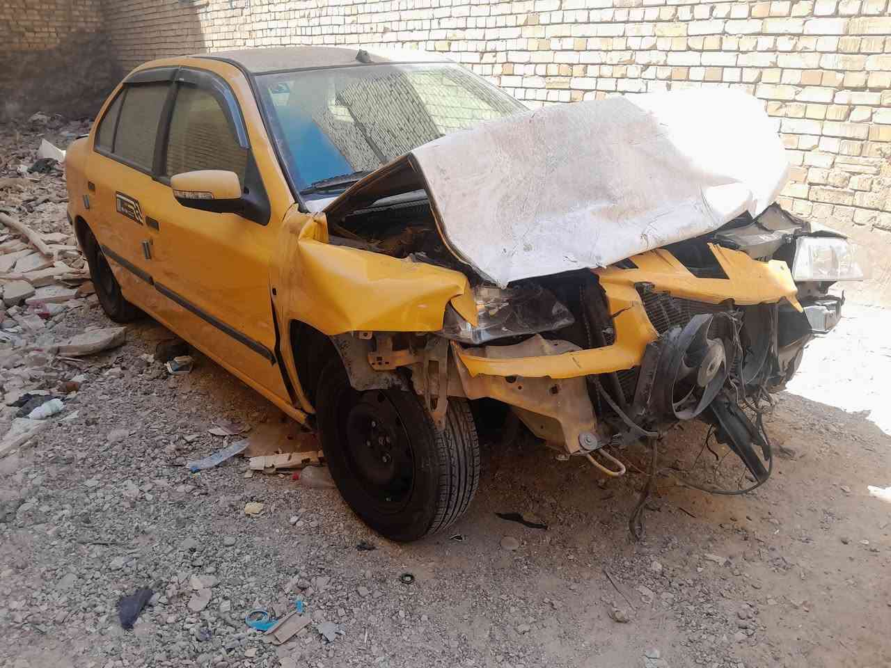 السلام عليكم سمند للبيع إثر حادث قوي شراي يخابر***********

