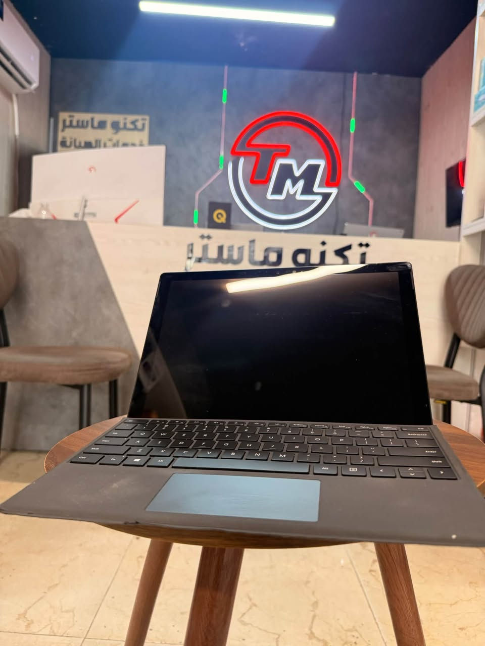 اول نسخة نزلت بتايب سي 😮من شركة  مايكروسوفت وهو جهاز المايكروسوفت سيرفس برو ٧ من الجيل الحادي عشر 🔥

👨‍💻 البطارية نسبتهة ٩١٪؜ 

👨‍💻كور اي فايف جيل العاشر فئة G7 السلسة  (i5-1135G7)

👨‍💻 رام (8 )كيكا بايت من نوع DDR4 بتردد 3733 MHz

👨‍💻 هارد ( 256) كيكا بايت من نوع

 SSD M.2 Nvme Samsung من اغلى انواع الهاردات

👨‍💻 شاشة حجم (١٢.٣) انج بدقة (2736x1824) (2K)

👨‍💻 كيبورد منفصل وضوئي مع امكانية اللمس بعشر اصابع والقلم ايضا 

👨‍💻 ياتي مع الشاحنة والكيبورد وصندوق عادي لنقله بامان.

📲 للتواصل ومعرفة الاسعار الاتصال على الارقام 

📞***********

📞 ***********

او التواصل على الماسنجر او الواتساب بلارقام اعلاه
