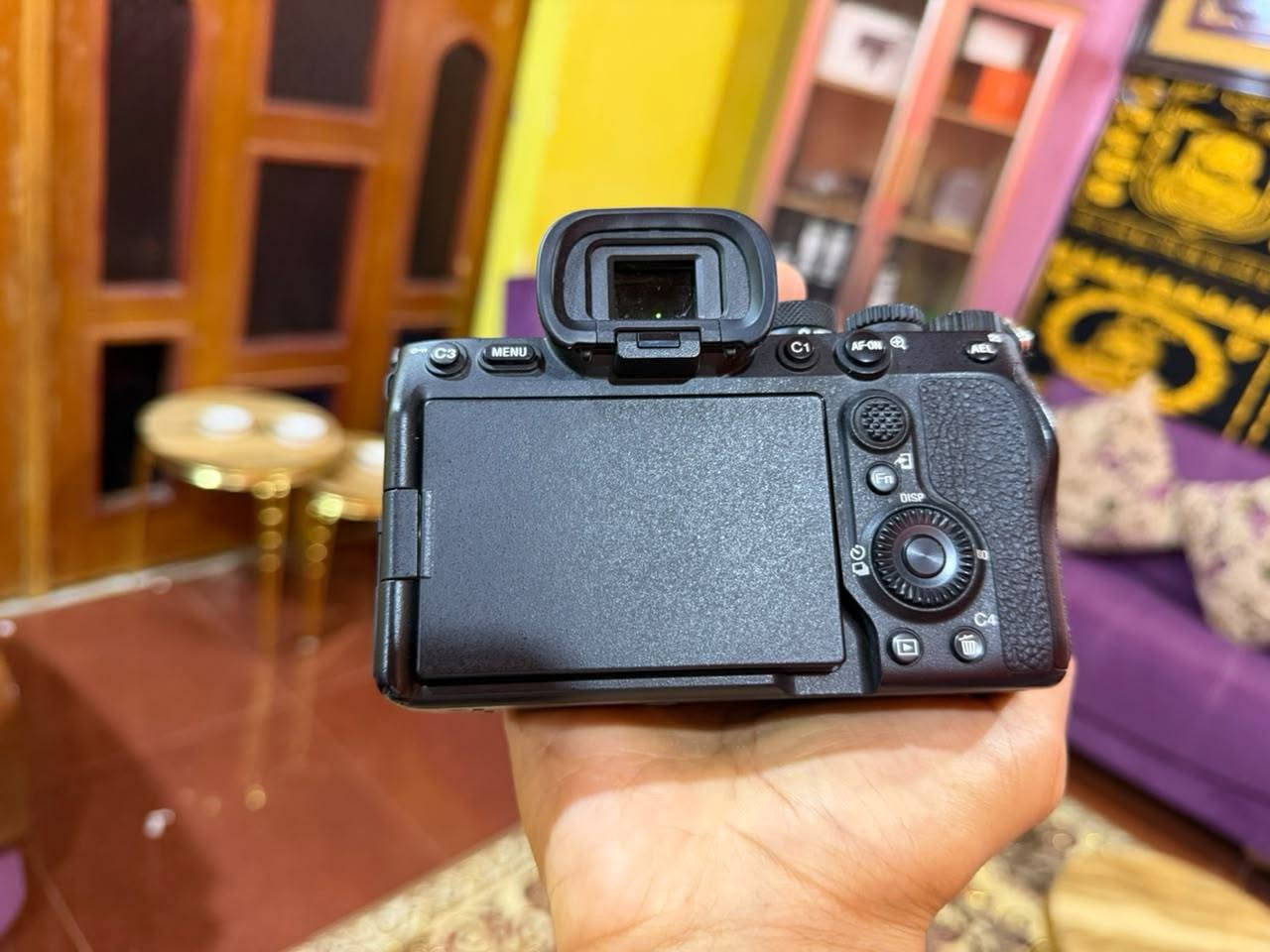 📸🔥 للبيع | Sony A7 IV + Sigma 24-70mm F/2.8 Art
🔹 Sony Alpha A7 IV – Mark IV 🔹 Sigma 24-70mm F/2.8 DG DN Art – الإصدار الأول

✨ الحالة: نظيفة جداً 
✅ الكاميرا تعمل بصورة ممتازة
✅ العدسة بحالة ممتازة
✅ جودة تصوير احترافية للصور والفيديو
✅ تركيبة مثالية لتصوير الأعراس والمناسبات والبورتريه
✅ فتحة عدسة F/2.8 على كامل الزوم

📦 المجموعة: كاميرا + عدسة + الملحقات

💰 السعر: [3200] 📍 المكان: [ذيقار] 📞 للتواصل والاستفسار: ***********

⚡ للجادين فقط — المعاينة متاحة

#Sony #SonyA7IV #A7IV #SonyAlpha #Sigma #Sigma2470 #SigmaArt #2470Art #كاميرا_سوني #سوني #عدسة_سيجما #تصوير_احترافي #تصوير_أعراس #تصوير_مناسبات
