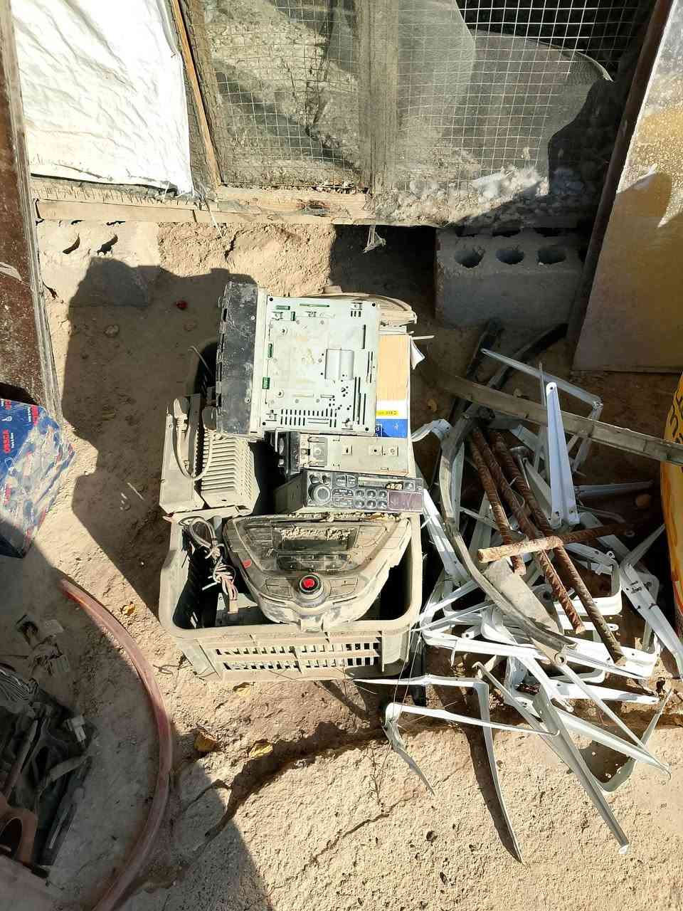 سلام عليكم غراض سيارات كلشي مجود بيهن غراض مال الانتر كلشي مجود اسعار مناسبه جدا *********** هذا رقم تواصل
