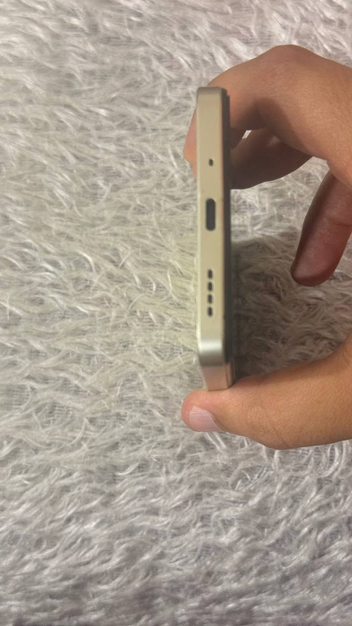 السلام عليكم للبيع 
Realme C75
ريلمي C75 التلفون مال بيت
ومكفول اي خلل مابي بدون غراض
فقط مبدل شاشه اصليه وكاله

مواصفات الجهاز 
🔵 المعالج ثماني النواه MediaTek Helio G92 Max
🔵 شاشة 6.72 بوصة نوع LCD بجوده fhd+ بمعدل تحديث 90 هرتز
🔴 ذاكرته 512 والعشوائيه 8+16=24
🔴 كاميرا  خلفية بدقه 50 ميكا بكسل 
🔵 كامرا اماميه بدقه 8 ميكا 
🔴 بصمه اصبع + بصمه وجه 
🔵  نظام التشغيل : اندرويد 15
🔵 بطارية 5828
السعر 200 وبي مجال
مكاني بغداد الطوبجي 
***********

