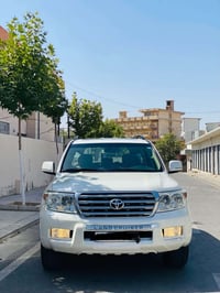 تويوتا فينزا • جي اكس ار V6 • ٢٠١١