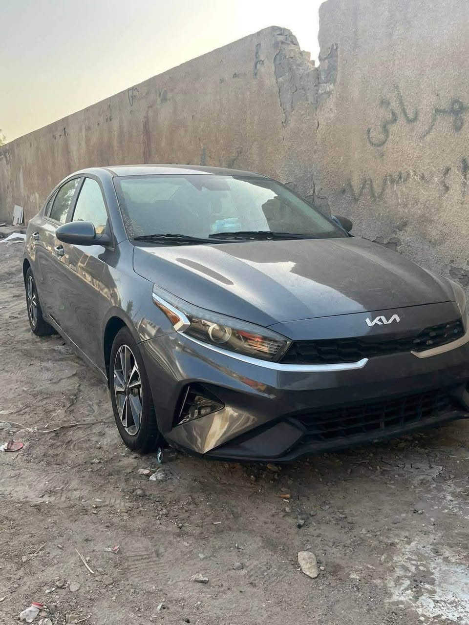 السلام عليكم كيا فورتي موديل ٢٠٢٤مرقم بغداد باسمي حادثها جامغلين وبنيد  مواصفاته ماشيه 34mالمعروفه مكاني بغداد  الاتصال برقم *********** البلديات السعر ١٣٥
