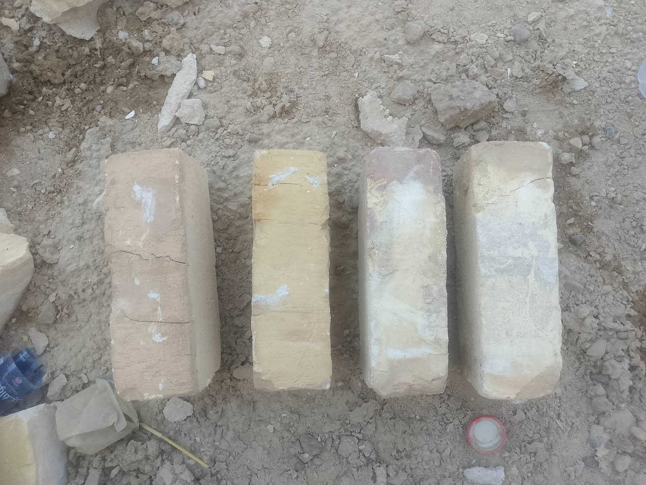 ***********‬‏
يوجد طابوق عادي نظيف اخو الجديد للبيع مال تفليش
