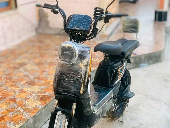 دراجة كهربائية • بموبايل • بموتور بنزين