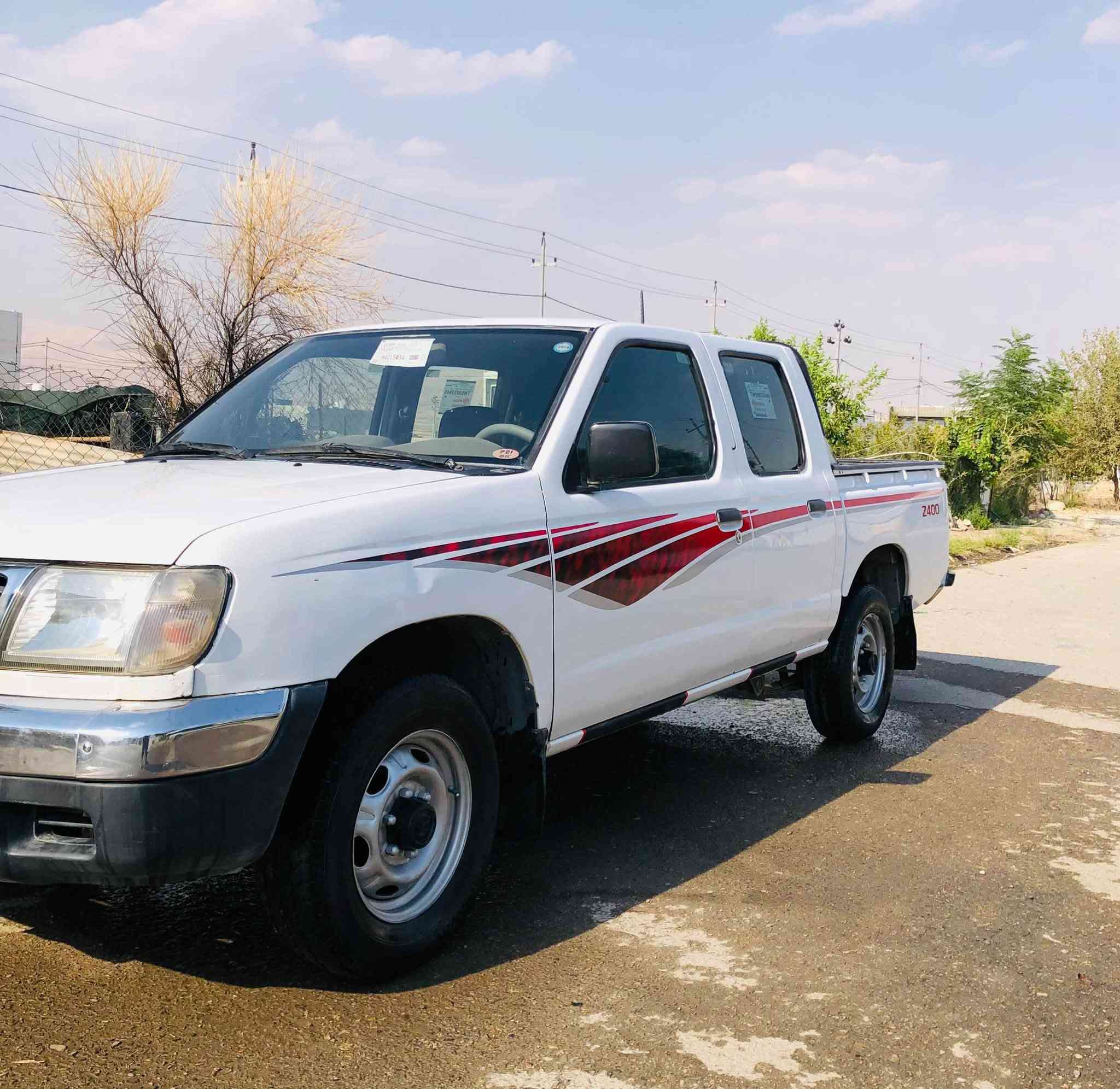 بەناوی خوای گەورە و میهرەبان
نیسان مۆدێل ٢٠٠١ ی محەسەن 
کەمێک بۆیاخی هەیە 
تەبرید و پاوەر و گێڕ و مەکینە و ئەکسلی بەشەرتی دە فیتەر 
هەموو گیانی بەشەرت
سەیارەکە ٧ ساڵە لای خۆمە سەنەوی ساڵێکی ماوە بەسەر بچێت بەناوی خۆمەوەیە
نرخی ٨٥ گەڵا و مەعمەلەیەکی برایانە 

***********
***********
