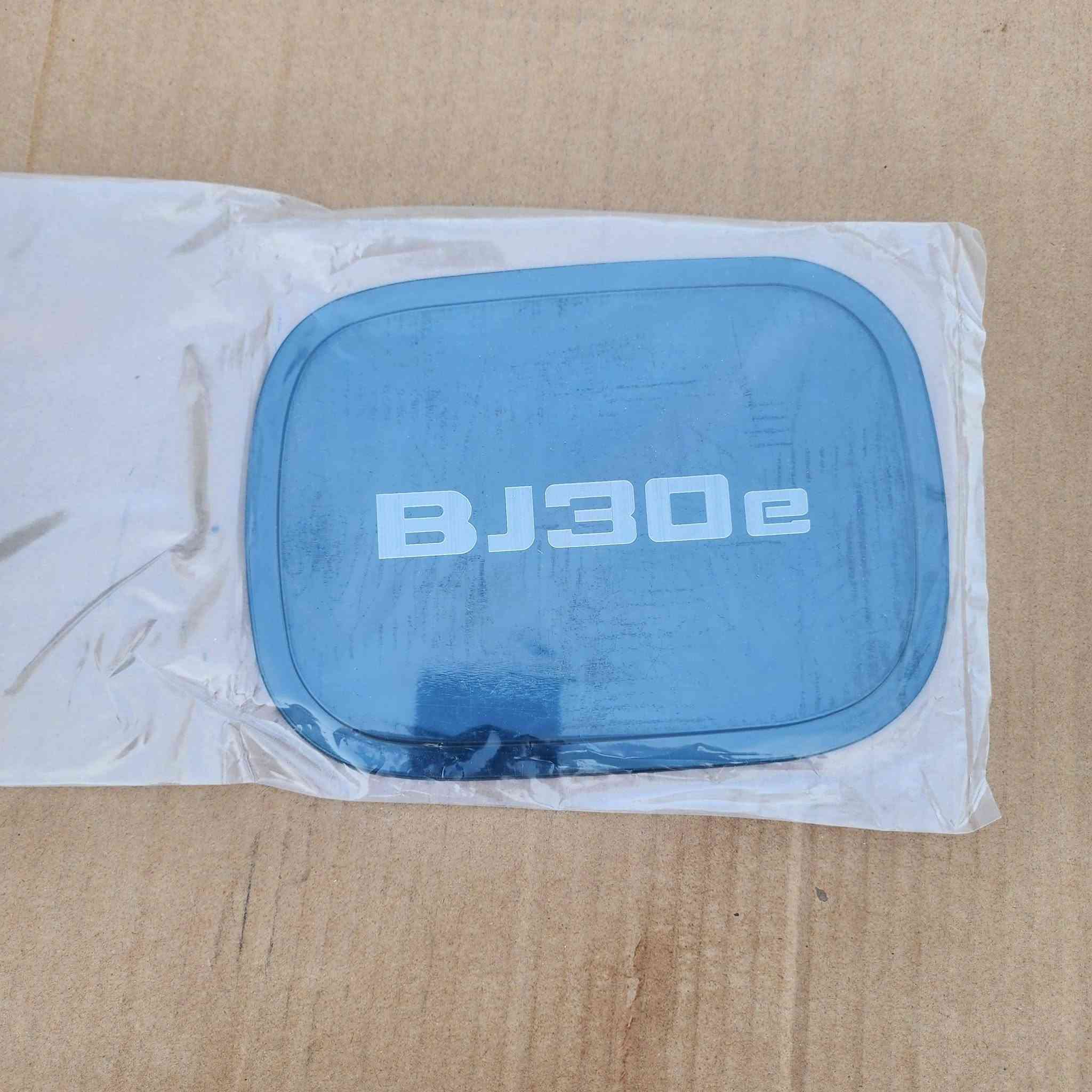 بكين BJ30 • غطاء بنزين ستانلس • كفر بك لايت ABS