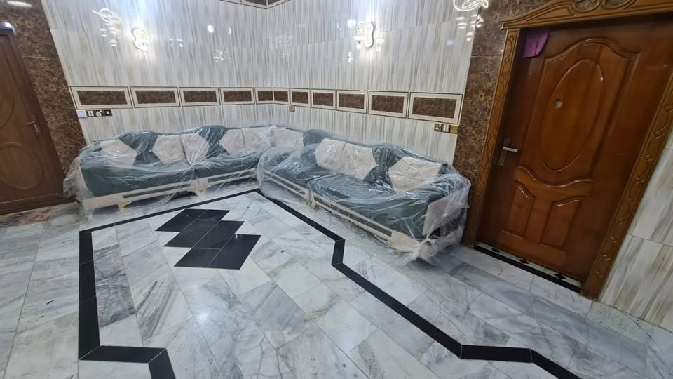 تنفيذ ديوان حسب الطلب شغل جديد ع المتر 
من المعمل مباشر للطلب راسلنه واتساب 
***********
متوفر موديلات مختلفه
