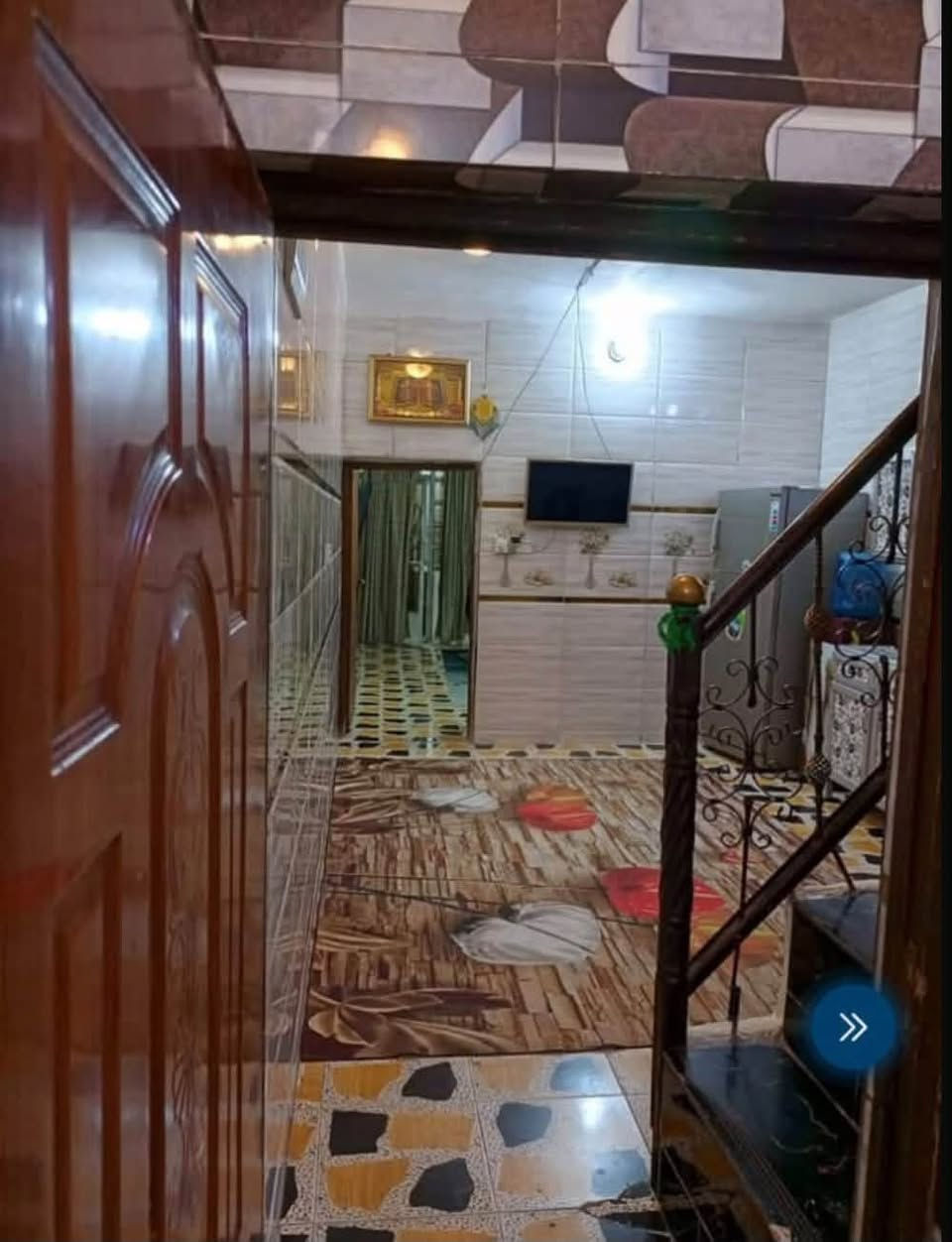 السلام عليكم بيت 75 متر طابقين طابو ملك صرف في الزعفرانيه شارع الكهرباء في شارع 15 البيت قريب على شارع العام يحتوي على 3 غرف وصاله ومطبخ وملحقات البيت نضيف واجهيته ملبوخه كامله ،
السعر 78 
***********
