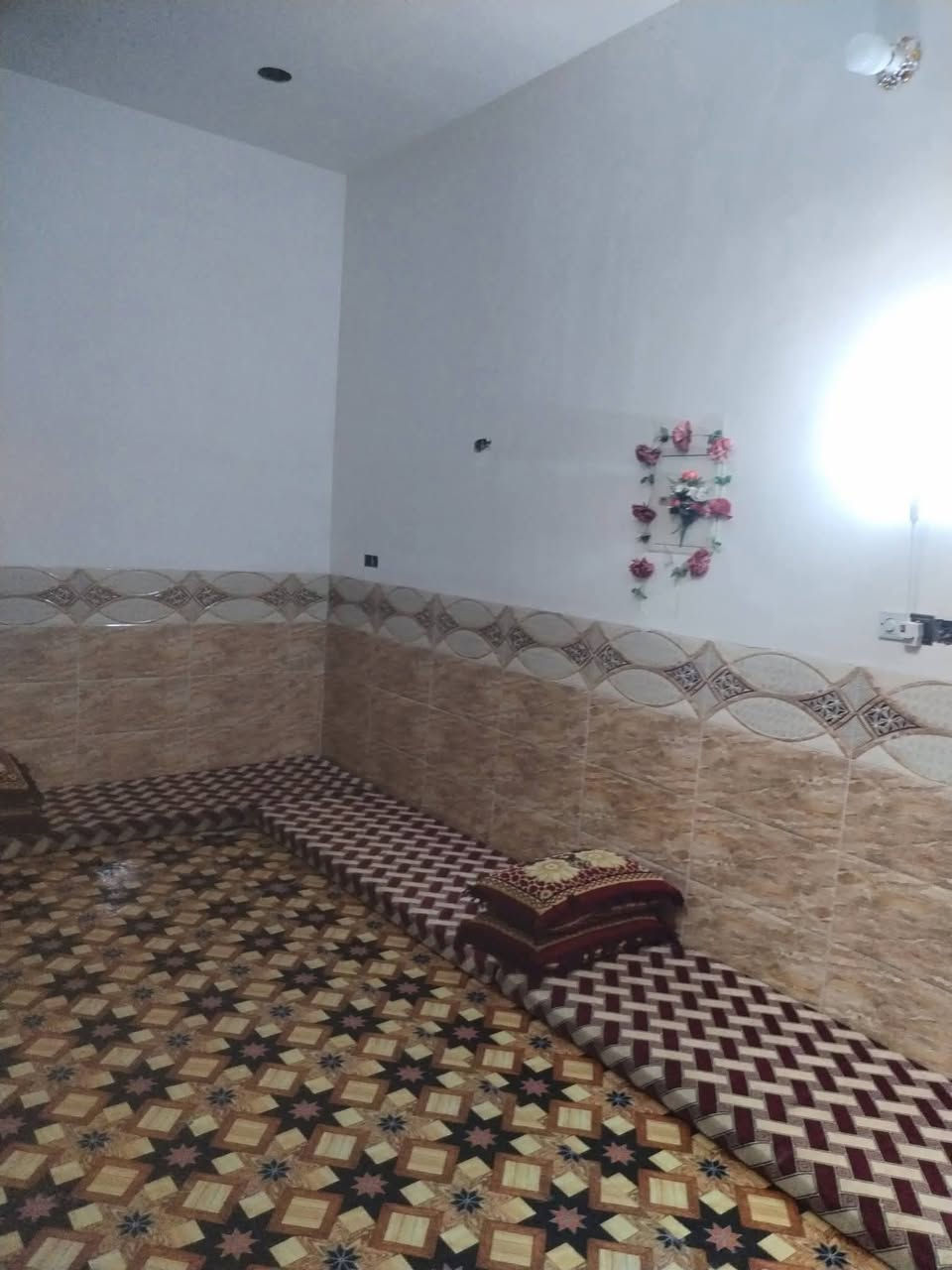 يوجد مشتمل الايجار  في حي الشهداء مقاطعة 25 الف مساحة 150 طابق واحد كلش نضيف ومرتب بدل لايجار 300 ألف الاستفسار اكثر اتصال على لارقام التالية 
***********
***********
