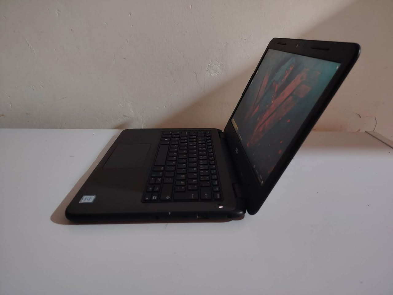 ديل Latitude 3310 • i5 الجيل الثامن • SSD 256GB