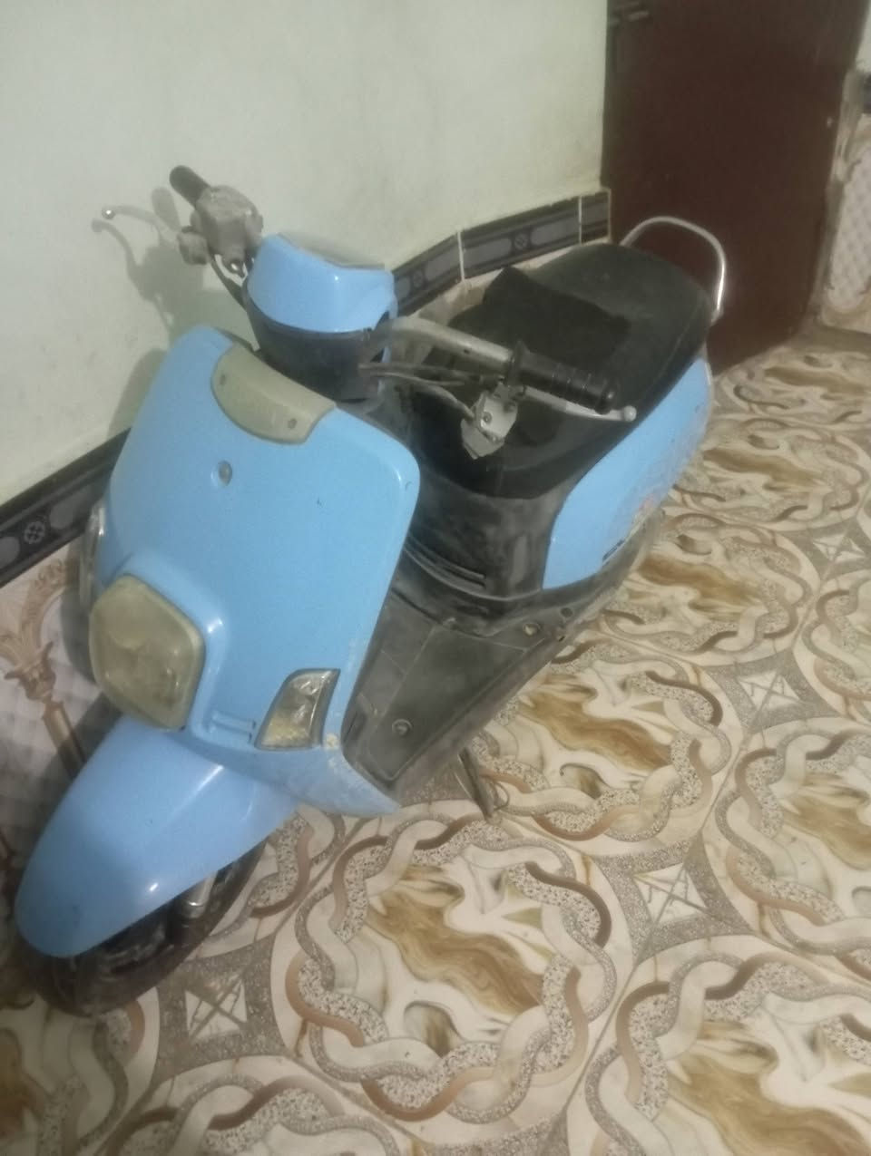 ***********واتساب فقط 
دراجه بوليس للبيع نضيفه معنه لكلمه كله شغاله نكره سلف كابريتر.    عنواني بعقوبة  550وبيه مجال
