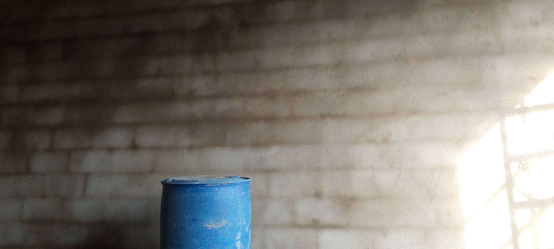 يوجد كادر لبخ جص وأسمنت
وتزفيت السطوح وتفليش البيوت وتصعيد مواد بأسعار مناسبه وبناء خزانات ‏‪***********‬‏
