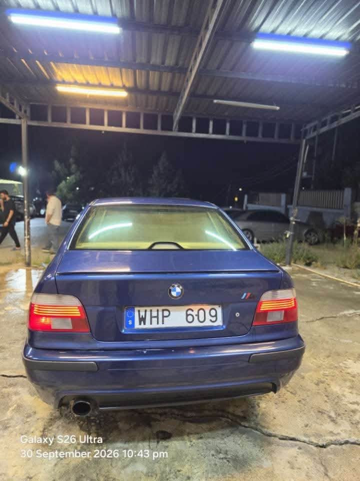 بو فروشتن 
Bmw saqar
موديل 2000
مه كينه 535
گيرو مه كينه ى به شه رت
مه نه فيست ئه سلي به شه رتي غرامه 
سبوغ سه قفو حيزام به شه رت 
سعري 59 محامه له 
*********** سوران, أربيل

نص مكتوب في الصور:
- Galaxy S26 Ultra 30 September 2026 10:43 pm
- Galaxy S26 Ultra
- 30 September 2026 10:42 pm
- 30 September 2026 10:43 pm