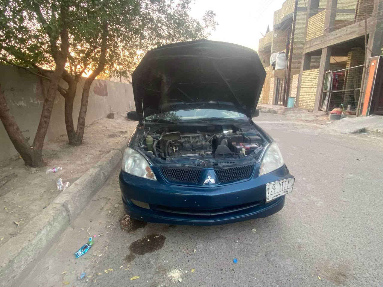 اقراء التفاصيل قبل الدخول خاص وقبل الاتصال 
لانسر ٢٠١١ جاهزة كشرها بدون حادث قوي. شوف العين. الدعامية الامامية. تجاري سودة تبريد كير محرك. جاهزات صدر امامي. ٧٥ ٪؜ الخلفي جديد السيارة تخم التايرات والباتري جديد السيارة رقم بغداد الماني  مطلوبة مصرف الموصل عليها سنة صاحبها. يتكفل بالتسديد الك وكالة من صاحبها.  وتعهد بالتسديد السعر ٥٥ قفل مراوس ممكن.  اذا سيارة. عائلية. ٧ راكب فقط المكان زعفرانية.  الاتصال ***********
