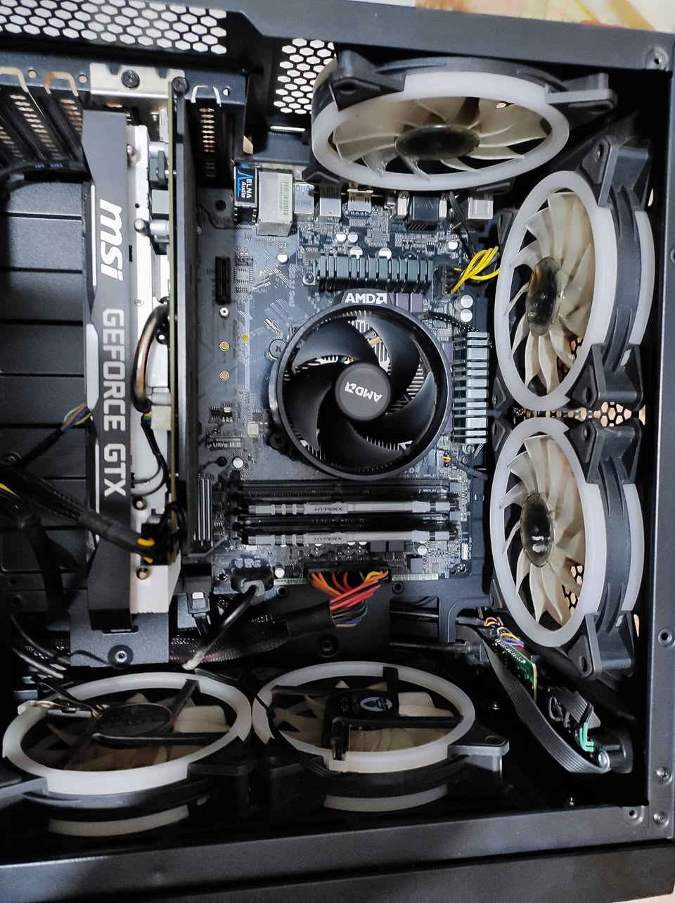 السلام عليكم كيس فقط للبيع ما عجبك المنشور عوفه.
مواصفات الكيس 

المعالج Ryzem 5 3600 3.60GHz

كرت الشاشه GTX 1660 6GB

الذاكره الداخليه 16 GB 

ذاكره تخزين 1تير SSD 

الباور سبلاي 650W 

السعر 650.000 وبي مجال

للاستفسار اتصال ***********

نص مكتوب في الصور:
- ذاكرة RAM المثبتة ١٦,٠ غيغابايت السرعة: ٢٤٠٠ ميغا هرتز المعالج AMD Ryzen 5 3600 6-Core Processor 3.60 GHz بطاقة الرسومات 6 GB NVIDIA GeForce GTX 1660 SUPER مساحة التخزين 1.04 TB تم استخدام 813 GB من ١,٠٤ TB إعادة تسمية هذا الكمبيوتر ZULFIQAR To Be Filled By O.E.M. نسخ مواصفات الجهاز اسم الجهاز ZULFIQAR المعالج AMD Ryzen 5 3600 6-Core Processor 3.60 GHz ذاكرة RAM المثبتة ١٦,٠ غيغابايت بطاقة الرسومات NVIDIA GeForce GTX 1660 SUPER (6 GB) مساحة التخزين 954 GB SSD Lexar SSD NS100 1TB, 112 GB SSD Apacer AST280 120GB معرف الجهاز 2D427443-7C7A-4091-AB48-3DE18A56ABAD معرف المنتج 00330-80000-00000-AA409 نوع النظام نظام تشغيل بإصدار ٦٤ بت ومعالج يستند إلى x64 القلم واللمس لا يتوفر إدخال باللمس أو بالقلم لجهاز العرض هذا