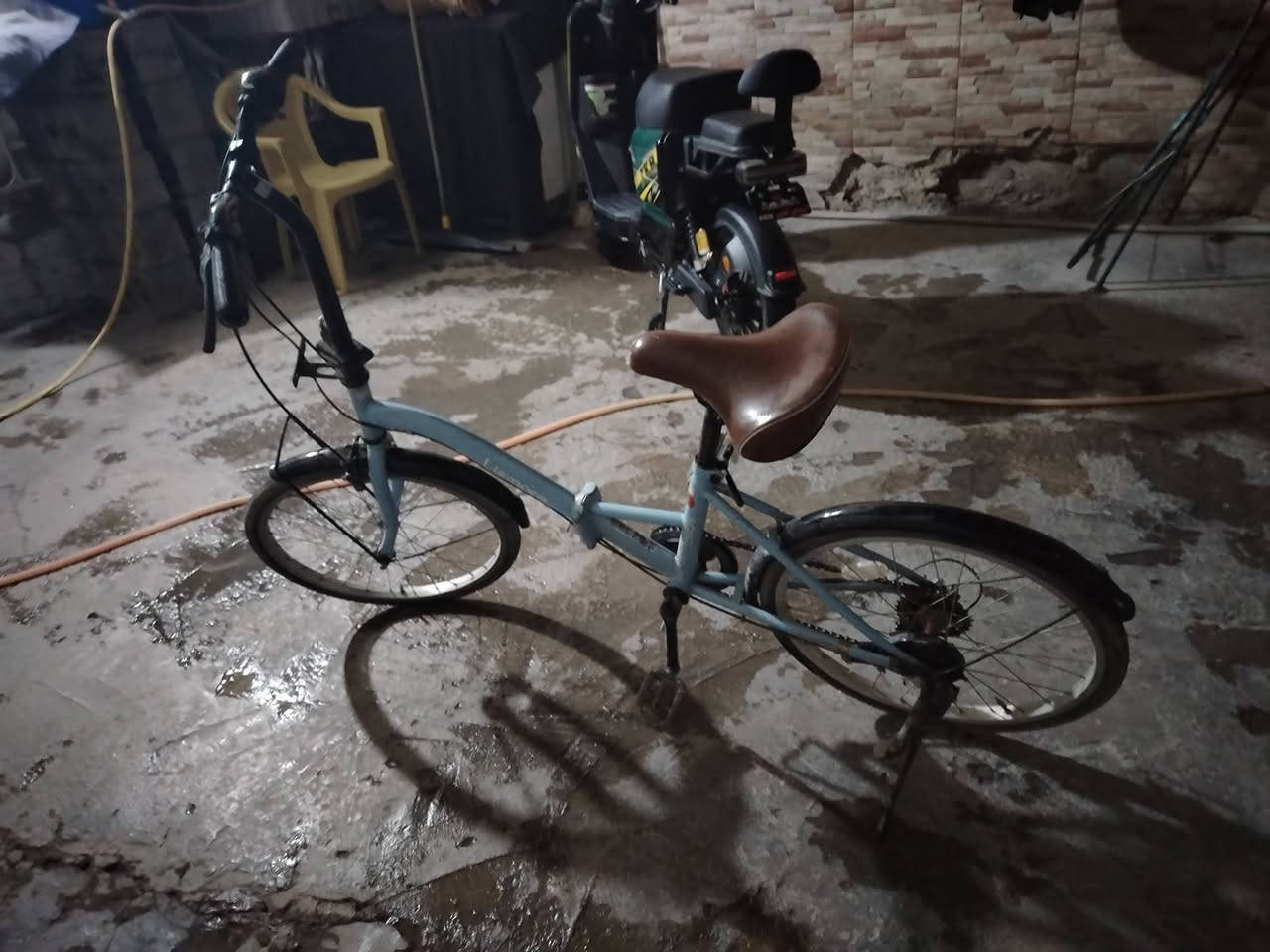 سلام عليكم بايسكل للبيع ابو الطبكه ياباني كامل كلشي ما يرداله سعره 110وبي مجال عنوان بغداد حي الجهاد الالفين رقم للتواصل/***********
