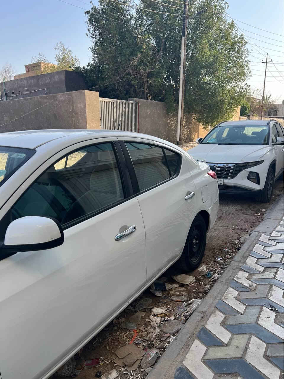سني هندي موديل 2022 
السيارة رقم اربيل الجديد
بيها جاملغات ثنين بيهن بارد 
ماشية 75 الف 
السيارة نظيفة مكينة وكير كفالة 
السعر 110 وبيها مجال 
*********** البصرة, العراق
