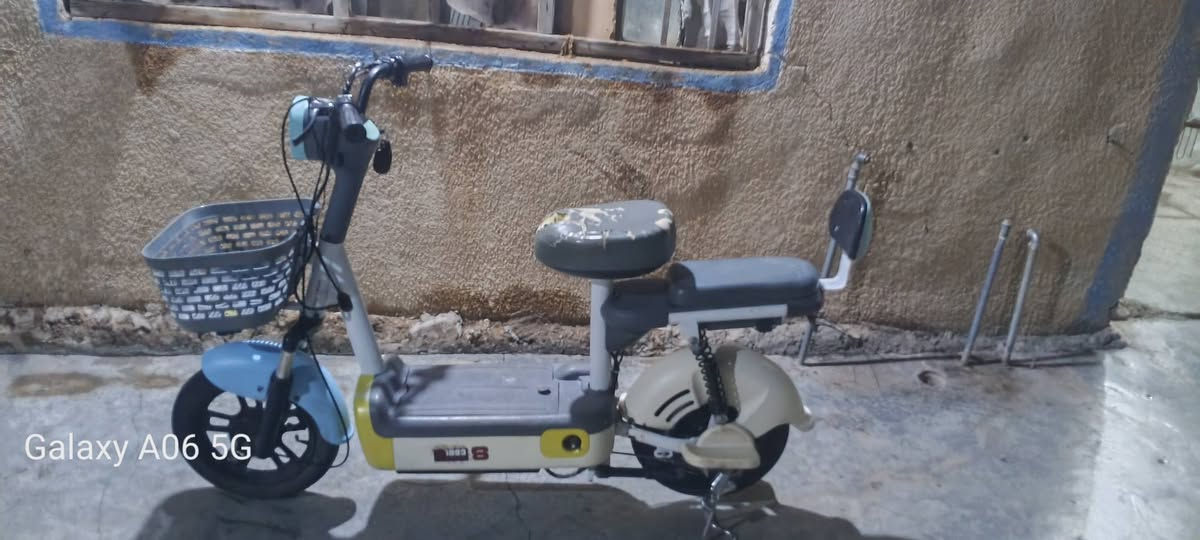 السلام اعليكم اليوم عدنة بويسكل شحن للبيع  السعر 275للتصال [***********]
