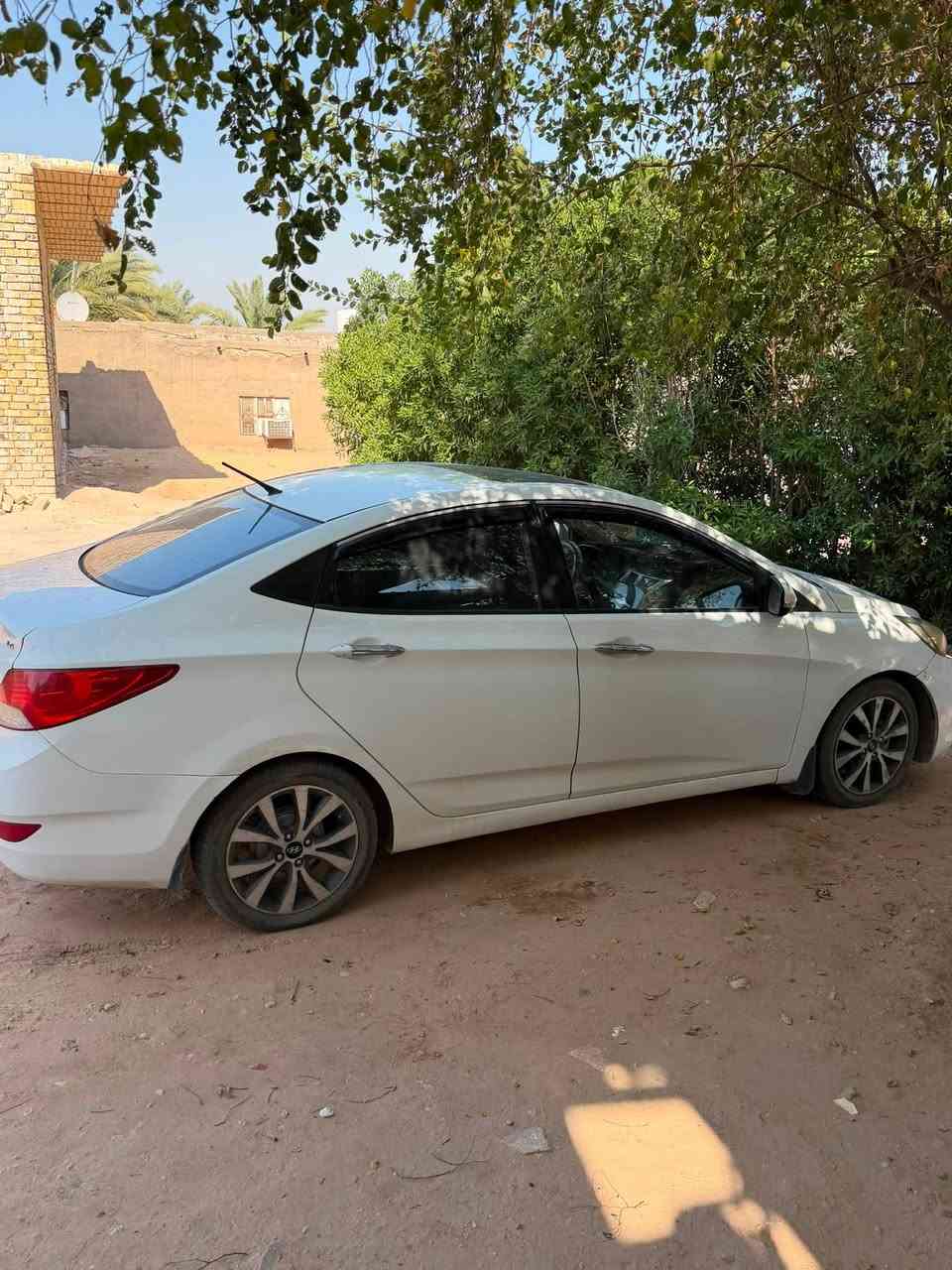 اكسنت مديل 15 خليجي مكفوله. مكينه كير  حدايه تبريد كله مشروط 
 رقم إنكليزي باسمي. وين ما تريد. احولك 

فول مواصفات. فتحه شاشه تحكم. ستيرن  
 عارضه 100 
مكان السياره النجف الحيدريه 

***********

