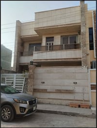 السلام وعليكم بيت للبيع  الموقع 📍حي الجهاد  الاساتذه  قريب  على السريع...