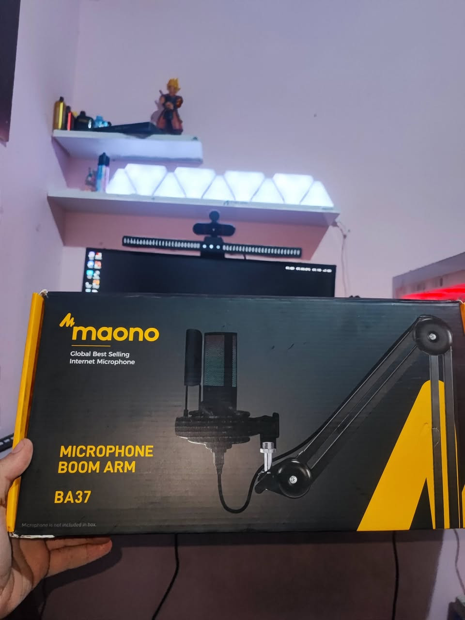 السلام عليكم شلون الشباب 
مايك احترافي لجماعة البثوث والبودكاست 
HyperX QuadCast 2s
ويا ستاند من شركةmaono
السعر للثنين 180الف مع التوصيل
للعلم سعر المايك الجديد من 230لل250

نص مكتوب في الصور:
- elryan.com/ar/hyperx-
- الصفحة الرئيسية > الإلكترونيات > الحاسبات وملحقاتها > إكسسوارات الحاسوب > الميكروفونات > ميكروفون هايبر اكس - QuadCast 2 S - متعدد الالوان
- هايبر اكس
- ميكروفون هايبر اكس - QuadCast 2 S - متعدد الالوان
- رمز المنتج: 9A273AA-6720c7b90f49b60020bae306
- 4 (1 مراجعات)
- 255,060 د.ع
- أبلغني عند انخفاض السعر
- أرأيته أرخص في مكان آخر ؟ أخبرنا
- حسابي
- سلة التسوق
- 2
- التصنيفات
- الرئيسية