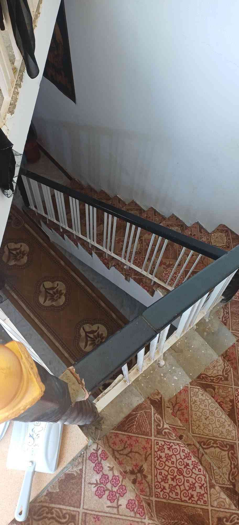 ياالله.السلام عليكم مشتمل المساحه 90متر مربع ركن.على3شوارع بيت جديد ونضيف مال عائله صغيره موضح بالصور والمقطع الفديو.المكان نزلت اللؤاء حنين.دور الضباط مربع الجملون ثالث شارع.السعر(30)وبي مجال..مرقم بالبلديه وبي معامله كامله .البيت نظيف جدأ.وجاهز للسكن وشغلى درجه اولى الاستفسار***********.ملاحضه البيت قبل 5اشهر كاعدين بي اكرر مال عائله صغيره..
