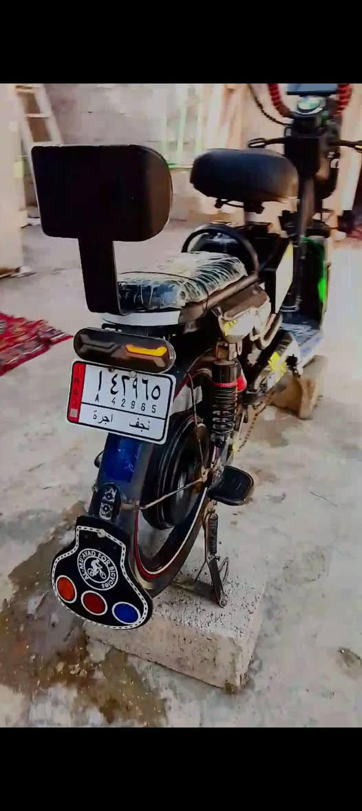 سلام عليكم دراجه شحن موديل2024 دراجه كامله كهربائية اربع سرع دراجه كامله مكمله 
سعر 300 وبيه مجال التواصل ***********
