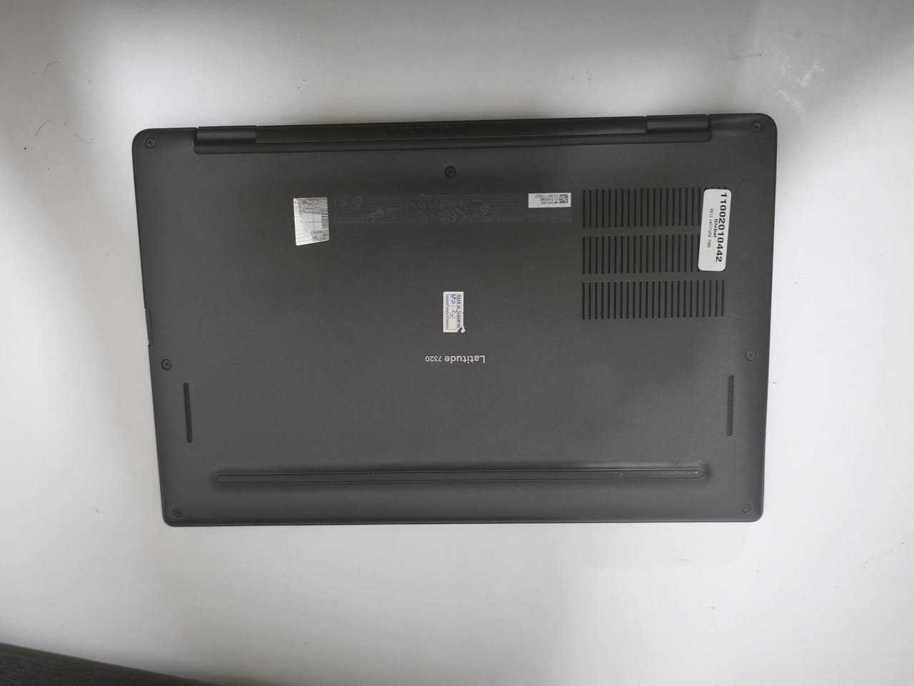 سلام عليكم
شاشة 13٫3 انش FHD 
معالج Core i5 1145G7 
كرت شاشة قوي جدا iris xe 
رام 16GB DDR4 
تخزين 256 نوع Nvme 
شحن تايب سي وملحقات حقيبة وشاحنة
بطارية فوق الساعة 
يتوفر توصيل لكل العراق
رقم هاتف ***********
طالب بالسعر 350 الف وبي مجال للناس الطيبة
