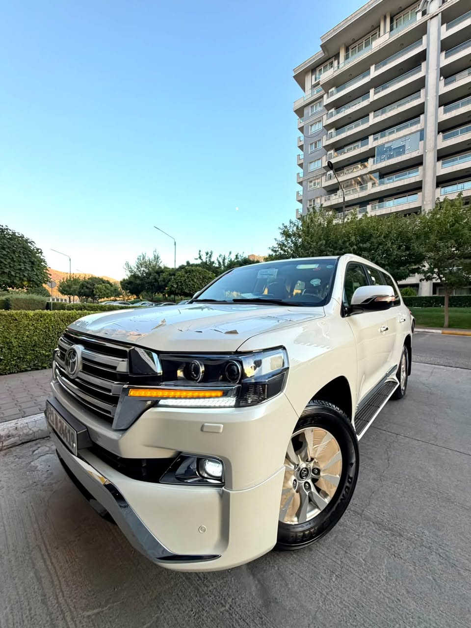 ‏Land cruiser GXR  2018  V8.4800
‏ وايت بريم اصلى
لاندكروزر 2018.
  GXR.V8.4.800
🔻ارخص سعر بكل العراق
‏‎ملاحظە : الاخوان رجائن بس بیع نقد بدون مراوس📌
أخت زيرو بل كارتون 📦📦
‏‎لاندکروزر 
2018  بريم  اصلى
‏‎💎محرک V8.4.800 سلندر 
‏‎⌛️ماشي 114 ألف
‏‎💎 بسمطين  +سماعة بيلادي +فرشات بيلادي مجوود 

‏‎💎 مكفولة كفالة عامة من الدعامية إلى الدعامية
‏‎ 💎 بدون صبخ .بدون بارد  ،بدون رصعات ،بدون حتى شخط
‏صبغ ،رمل مابي ، ..بقية كلها بشرط

‏‎🧬فول فول مواصفات
‏‎شاشة كبير لمس  حاسة رادارات
‏‎كاميرات 3 شاشات سيلاد فتحة سقف 
‏‎كشن جلد كشن كاراباي شحن موبایل  8 اريباك تبريد مركزية
‏‎بصمة تشغيل عن بعد باب جاك سلاجة ليد زينون 
‏  فورويل هوك
‏‎سيـارة عل نظافتها احسبها صفر زيرو

💎 تخم تاير دنلوب الاصلي

‏‎ 💎محرك كير بشرط مامفتوح
‏‎سيارة حيل نظيفة كلشي عل بلاد لوك
‏‎سنوية زنكة كلشي جديد مدفوع لـ2029
‏‎باسمي السنوية بشرط تحويل و خرامة 
‏‎سيارة مابيـها دينار مصرف كامل من كل نواحي

‏‎♻️نفسي يوم /تحويل و وكالة حاظر 
‏‎📍مكانك /داخل سليماني

‏‎💵 سعر 458$
‏‎☎️موبايل/ ***********
