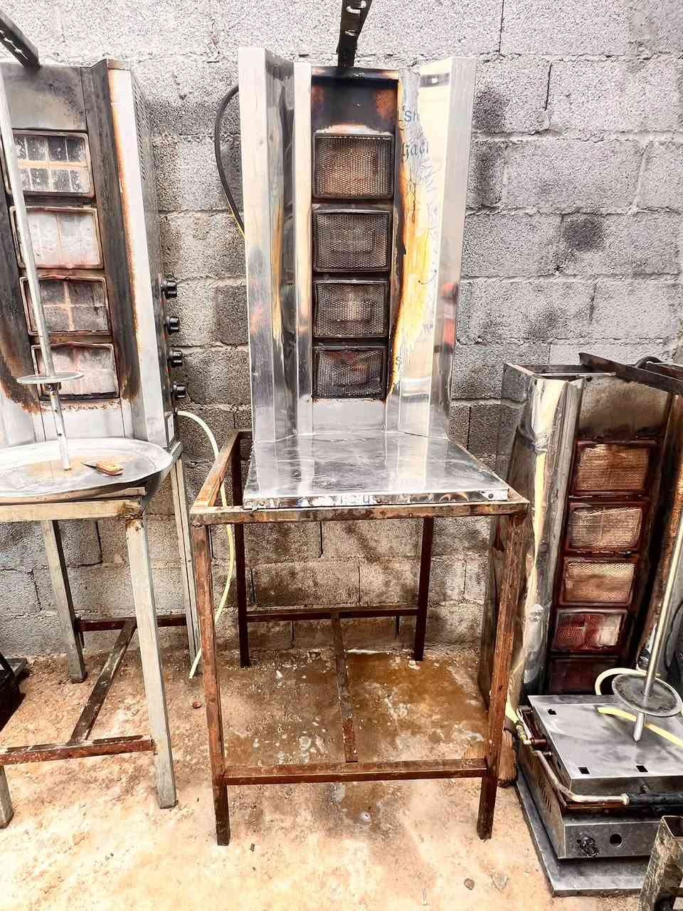 معدات مطعم • للبيع
