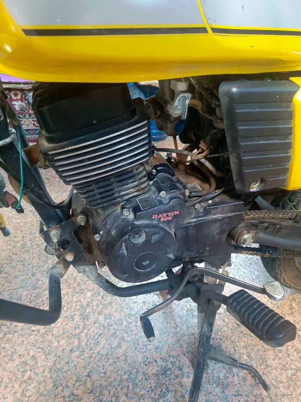 🏍️ للبيع – دراجة دايون نفخ
الموديل: (2022)
مرقم رقم كربلاء بسمي 
اللون: اصفر
الحالة: نظيفة وجاهزة للاستخدام
المحرك: 200
سويج سجينه 2
يجي وياها صندوق+خوذه وسماعات اصليه
مناسبة للدليفري والاستخدام اليومي.
💰 السعر: (2000) قفل
📍 الموقع: (كربلاء حي النقيب)
📞 للاستفسار: (***********)
