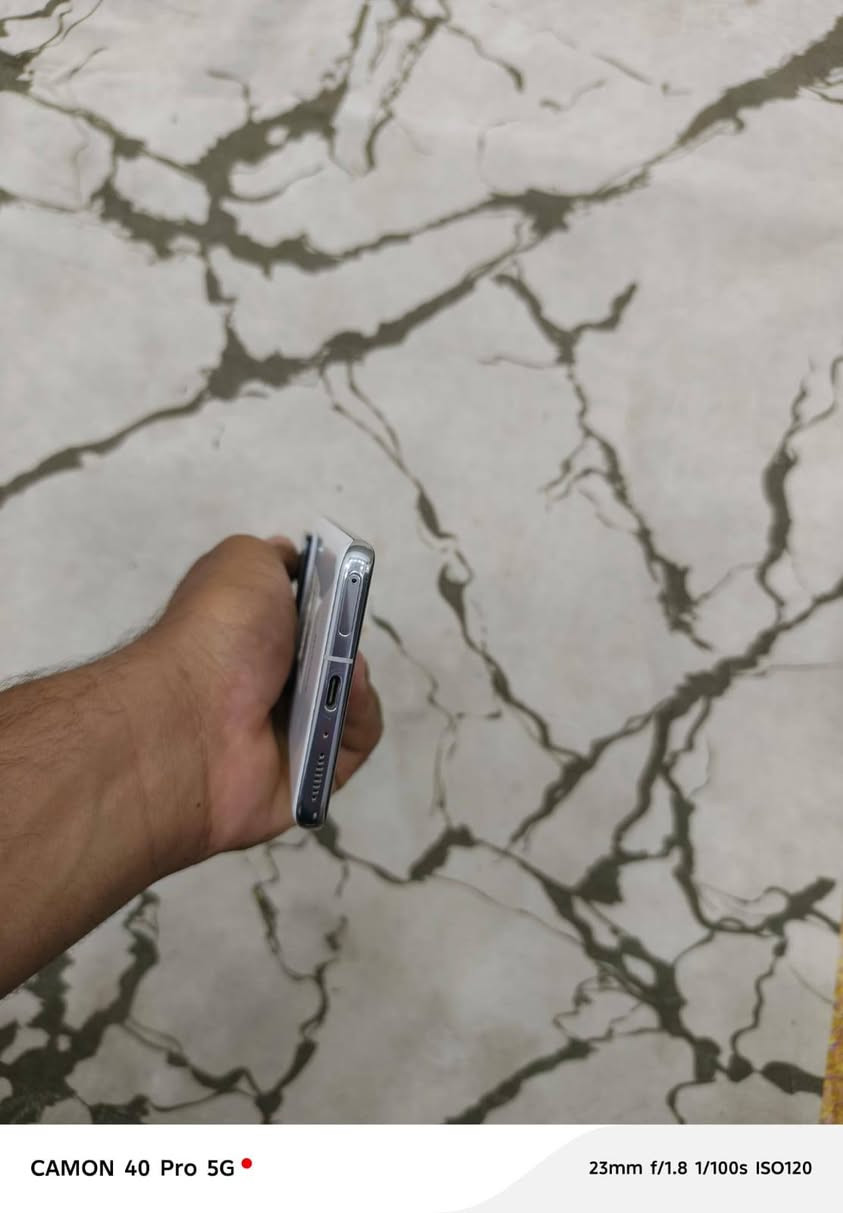 شاومي ١١ برو الترا • ٥١٢ • زووم ١٢٠