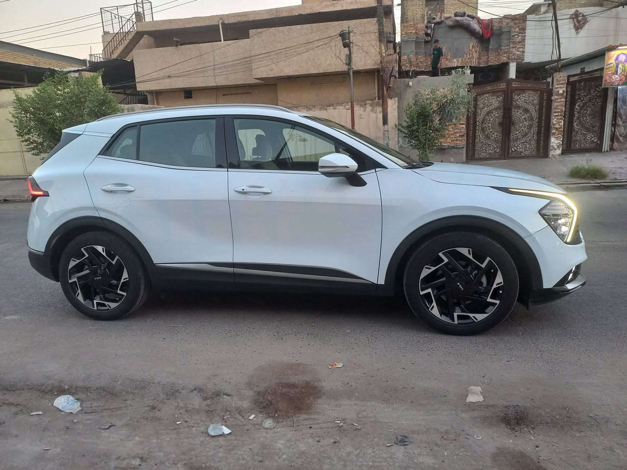 سبورتج ٢٤ خليجي رقم بغداد بسمي ماشيه ٣٨ الف تخم تاير الشركه سبير منازل تشغيل وابواب بصمه كشنين كهرباء اشاير ومري شفط تدفه كشنات بيها ملاحضات السونار مرفق في المنشور السعر ١٩٠ المكان بغداد مشتل ***********
