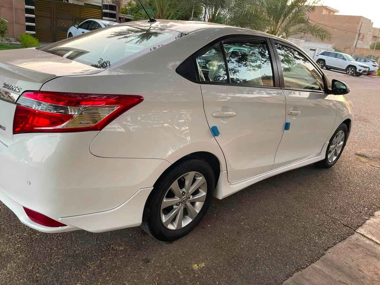 سلام عليكم تويوتا يارس موديل 2014 خليجي ياباني اصلي محرك 1600 vvt بدون صبغ بدون حادث مكفوله ماشيه 130 الف حقيقي اشاير بلمري مري شفط حساس خلفي كامره وشاشه اندرويد السياره مال بيت مكفوله من كلشي متصرف عليه ولاربع مكاني بغداد حي الجهاد اخوان سعره مناسب للاتصال ***********
