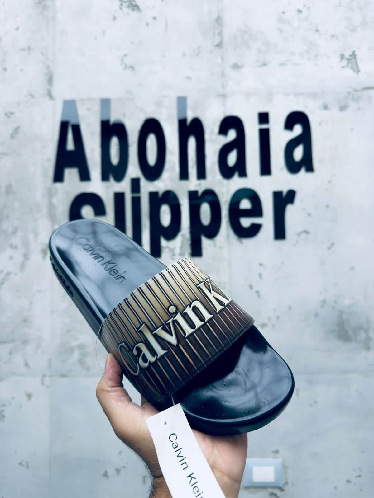 متوفر جمله ومفرد الحجز واتساب ***********

نص مكتوب في الصور:
- Abohaia slipper
- Abohaia stopper