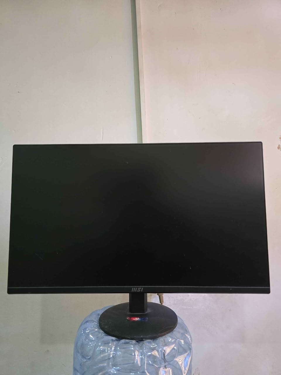 السلام عليكم شاشة msi 100hz full hd
تدعم hdr حجم 25 نضيفه جدا جدا استعمال كلش قليل السعر ١٢٠ الف المكان بغداد اليرموك *********** بغداد, العراق
