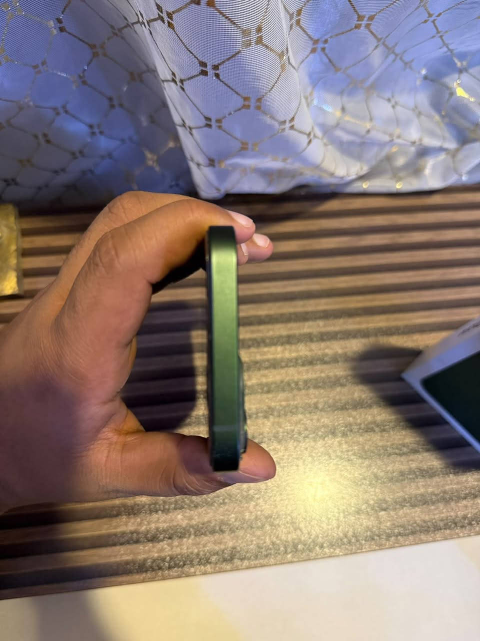 آيفون ١٣ • ١٢٨ جيجا • بطارية ١٠٠%