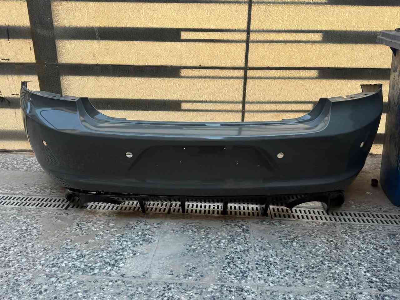 دعاميات لون اسمنتي بدون تصليح ومابيهن اي شي 

الامامية srt 150

الخلفية بلديه sxt 175  
 
وبيهن مجال بسيط مكاني بغداد م الصدر 

***********
