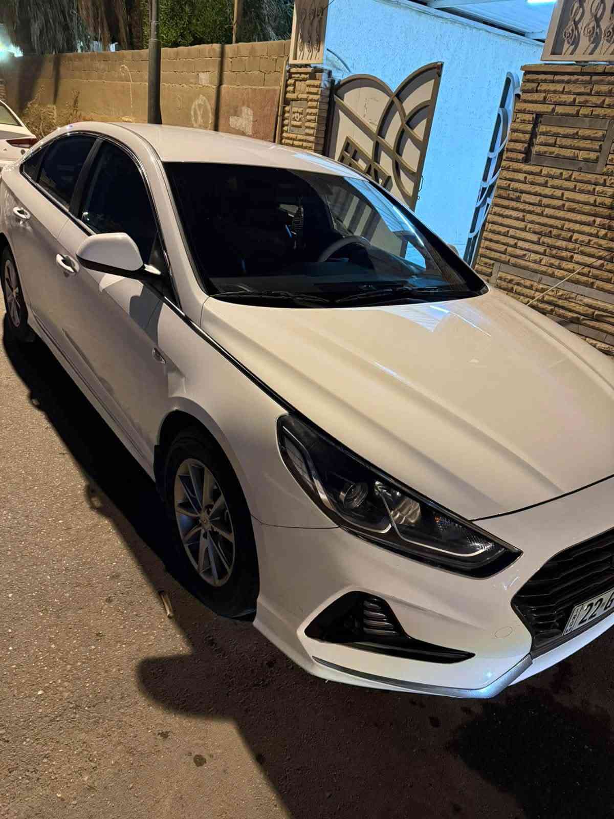 سوناتا وارد كوري 2020 
خط واحد بانزين 
قطعتين خلفيه  
ممشى 111.000
للاستفسار ***********

