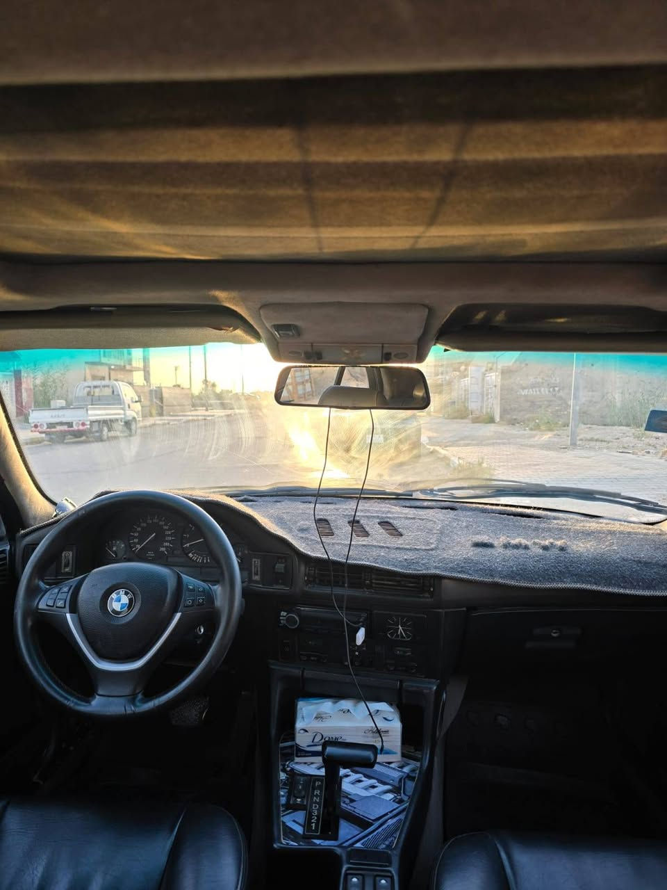 السلام عليكم BMW 525 1992 بأسمي مشروع وطني محرك مسكر تك فاينوس رقم بغداد تخم تاير تبريد مقاعد جلد فتحه سقف قفل مركزي هزه جديده سنويه 2030 رقم بغداد مكانها  بالكوت بدون حادث صبغ فقط السعر 58 قابل للتفاوض
***********
