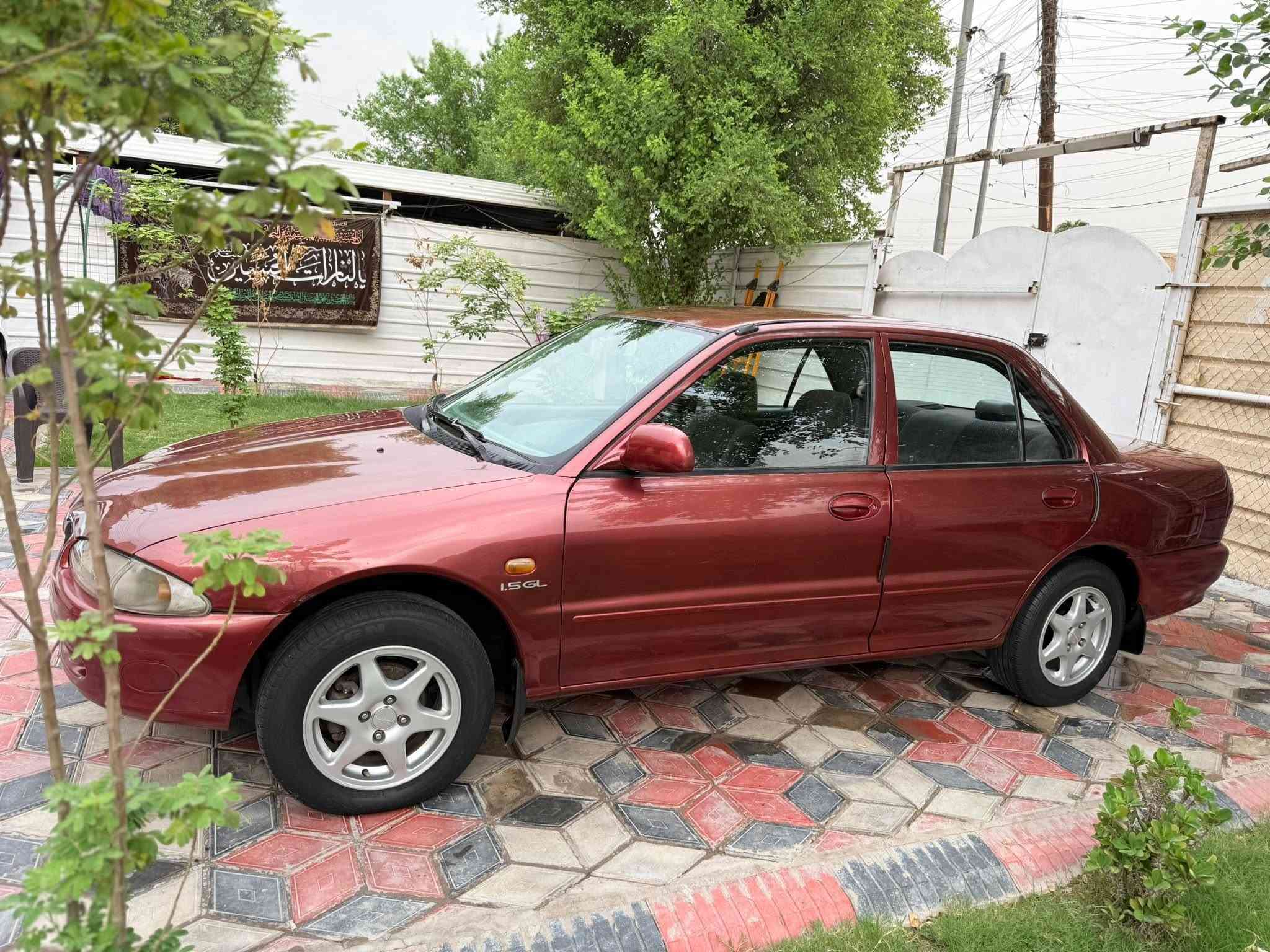 السلام عليكم 

بروتون موديل 2004 للبيع 
السياره كفاله عامه استلام شركه سبيرهه منازل 
كتلوكات كلهه موجودا مال شركه كير محرك صدر تخم تاير 
كهربائيات كلهه كفاله السياره جانت مضمومه ماشامه الهوا 
مكفوله كفاله عامه من الصبغ والشخط حت دعامياتهه شركه 
السياره اب اسمي رقم بغداد دولي سعرهه (65 ) وبيهه مجال جدا بسيط مكان السياره بغداد حي اور / ***********
