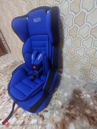 كرسي سيارة اطفال ماركة السعر 45الف لا يوجد توصيل 07755597852